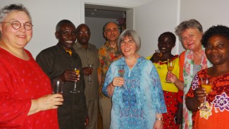 tansanische Gäste zusammen mit Partnerschaftsbeauftragten