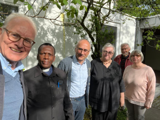 Treffen mit Pfarrer Mlelwa